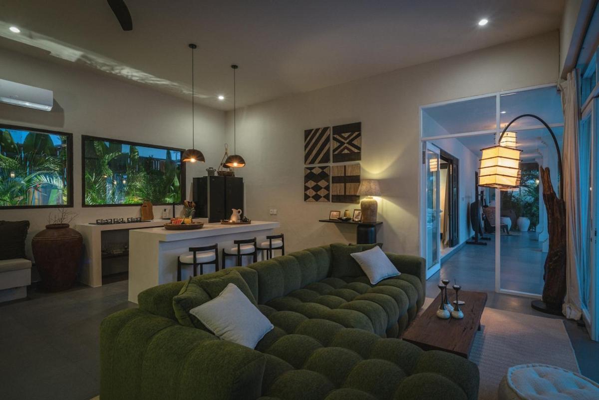The Jungle - Luxurious & Tropical Concept - 3Br - Central Canggu Εξωτερικό φωτογραφία
