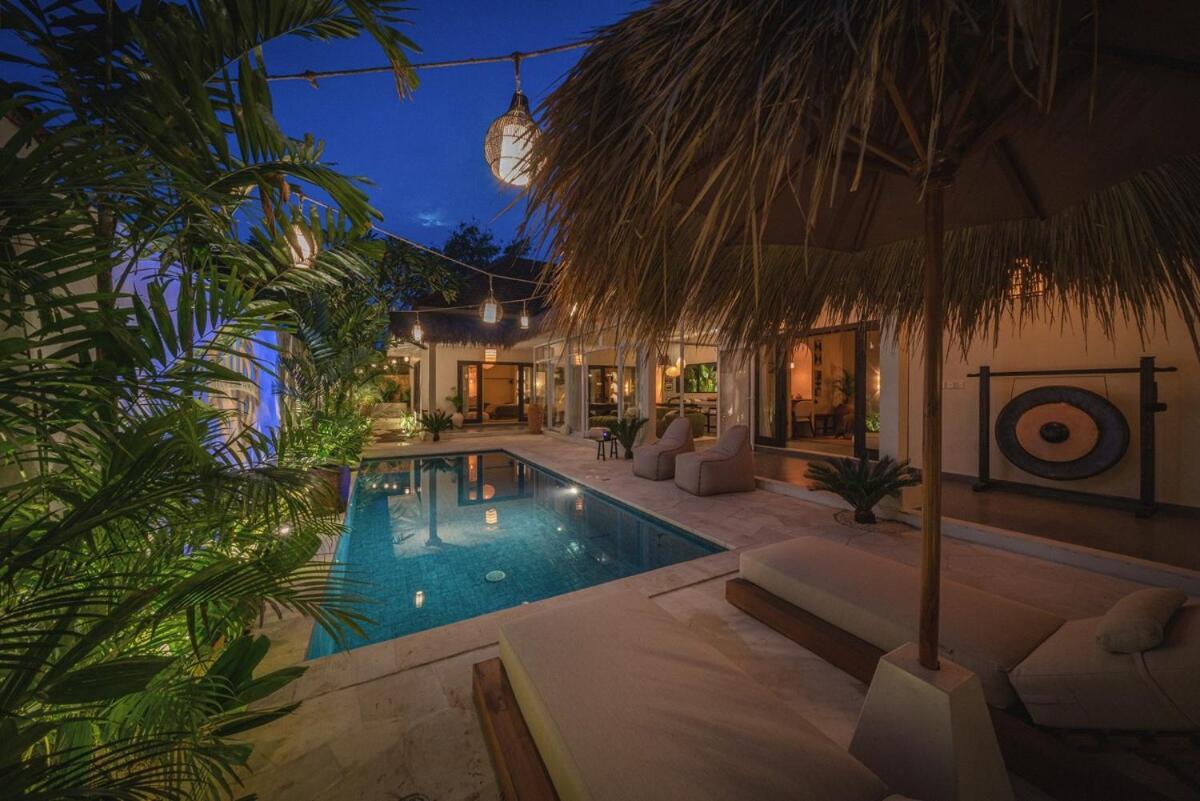 The Jungle - Luxurious & Tropical Concept - 3Br - Central Canggu Εξωτερικό φωτογραφία