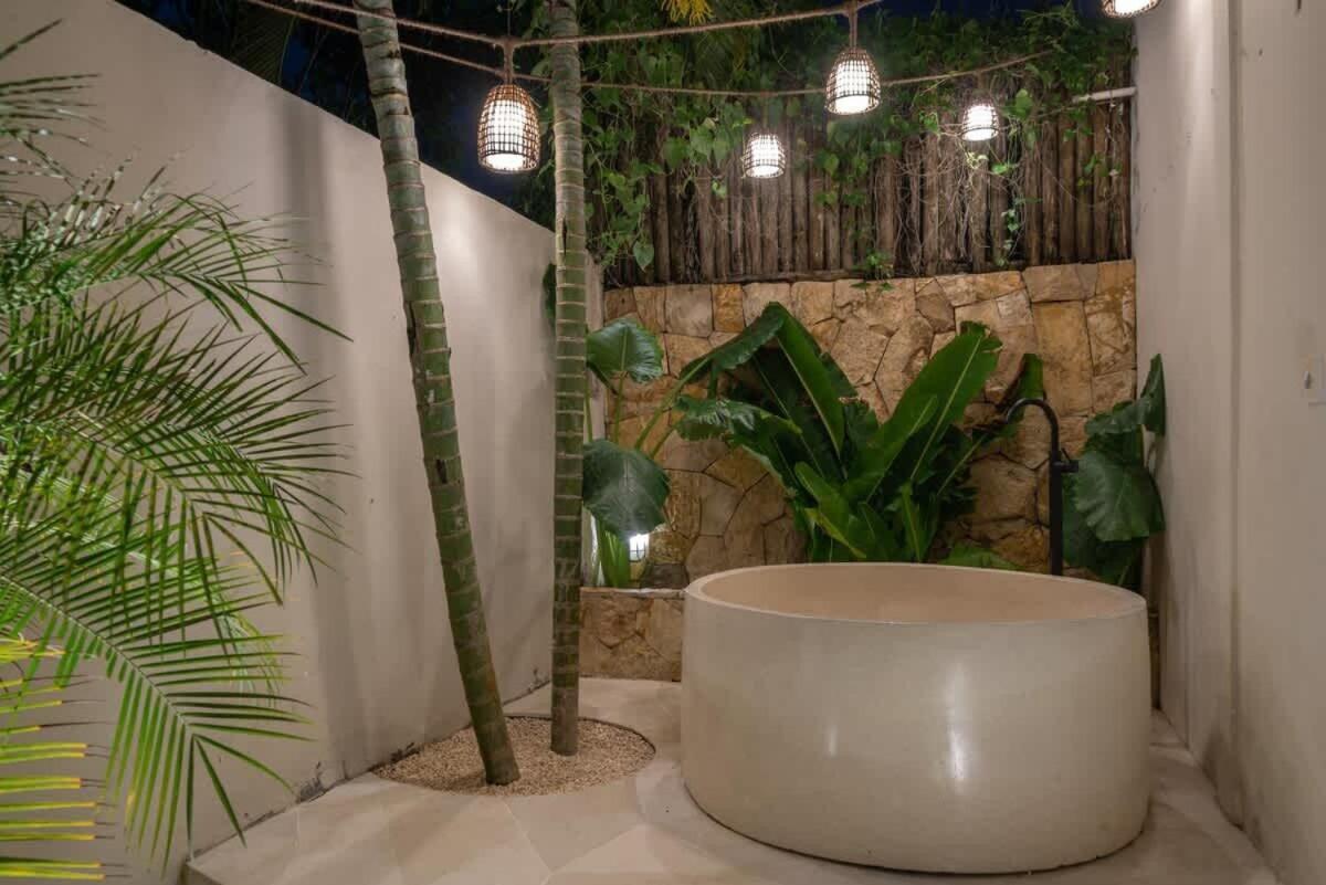 The Jungle - Luxurious & Tropical Concept - 3Br - Central Canggu Εξωτερικό φωτογραφία