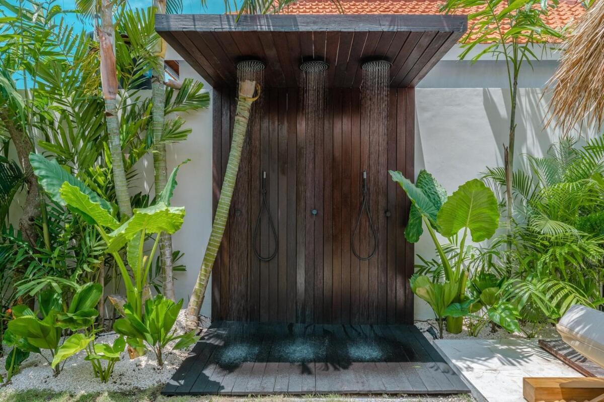 The Jungle - Luxurious & Tropical Concept - 3Br - Central Canggu Εξωτερικό φωτογραφία