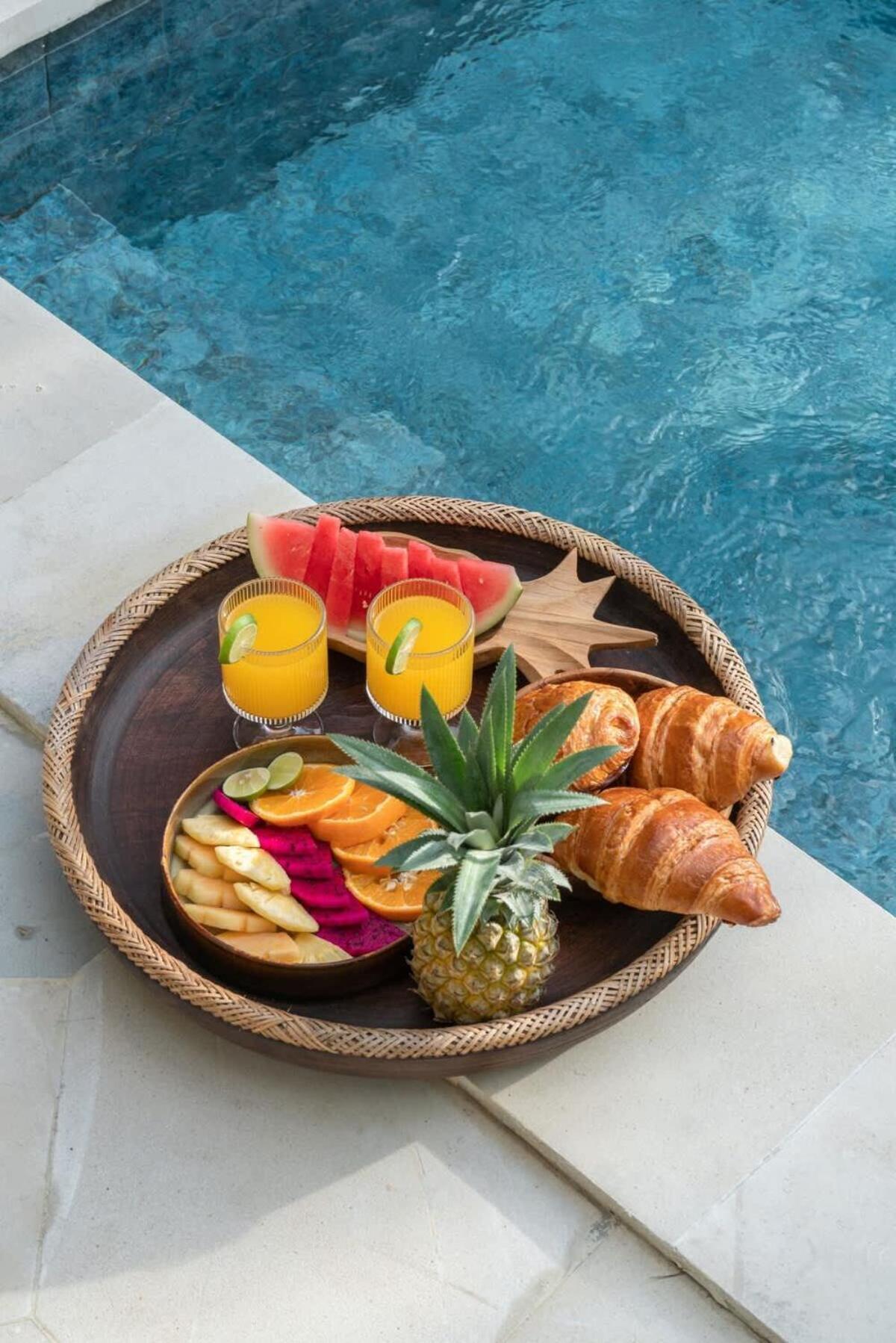 The Jungle - Luxurious & Tropical Concept - 3Br - Central Canggu Εξωτερικό φωτογραφία