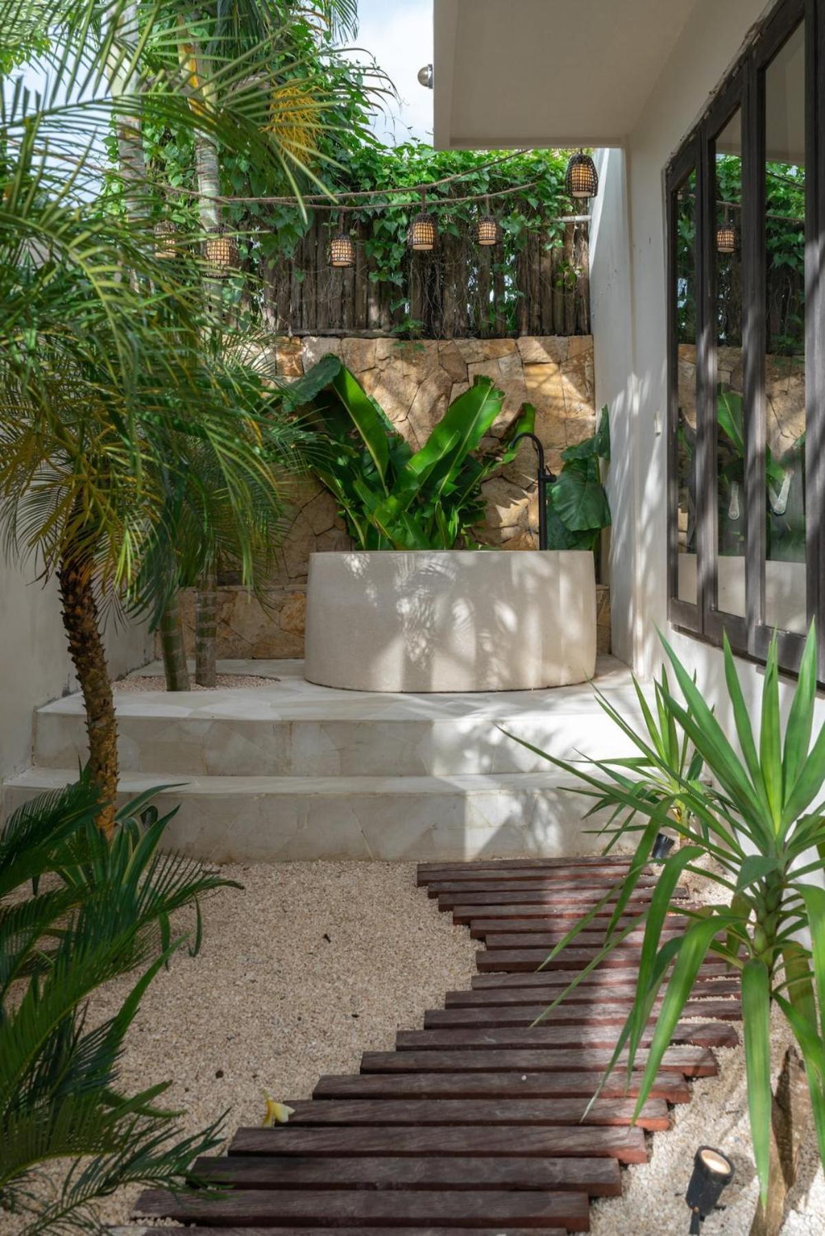 The Jungle - Luxurious & Tropical Concept - 3Br - Central Canggu Εξωτερικό φωτογραφία